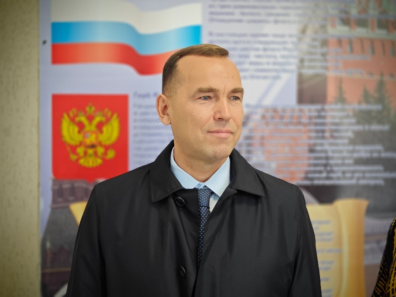 1 мая - Праздник Весны и Труда.