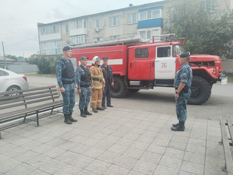 Действия при возникновении возгорания или пожара в здании суда.