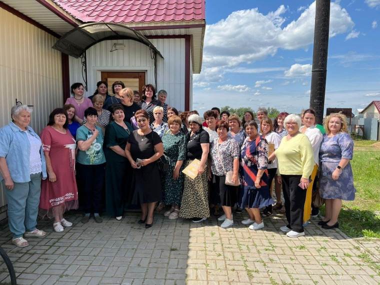 День социального работника. День социального работника.